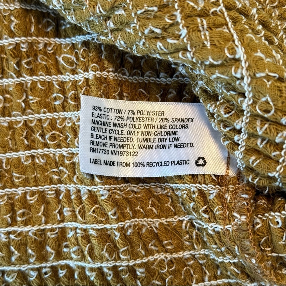 Wild Fable Size XL Cottagecore Smocked Cropped Off The Shoulder Tops Lot of 2 - Picture 6 of 12